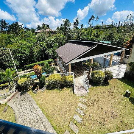 Oyo 1067 Villa Sofia At Silang Тагайтай Экстерьер фото